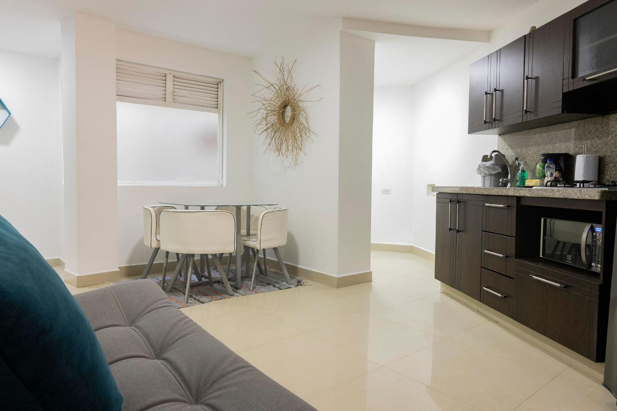 公寓 Ed Santo Tomas Laureles *