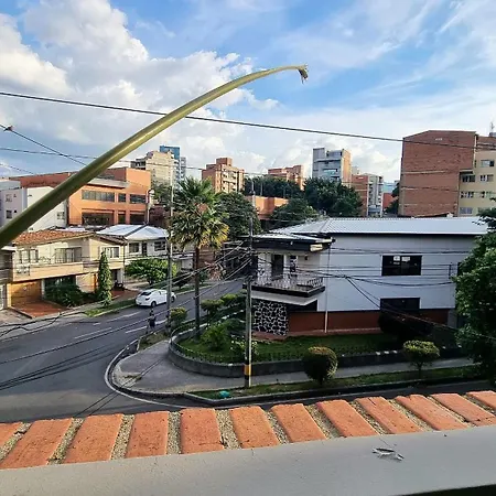 Ed Santo Tomas Laureles Medellin Medellín Exterior photo
