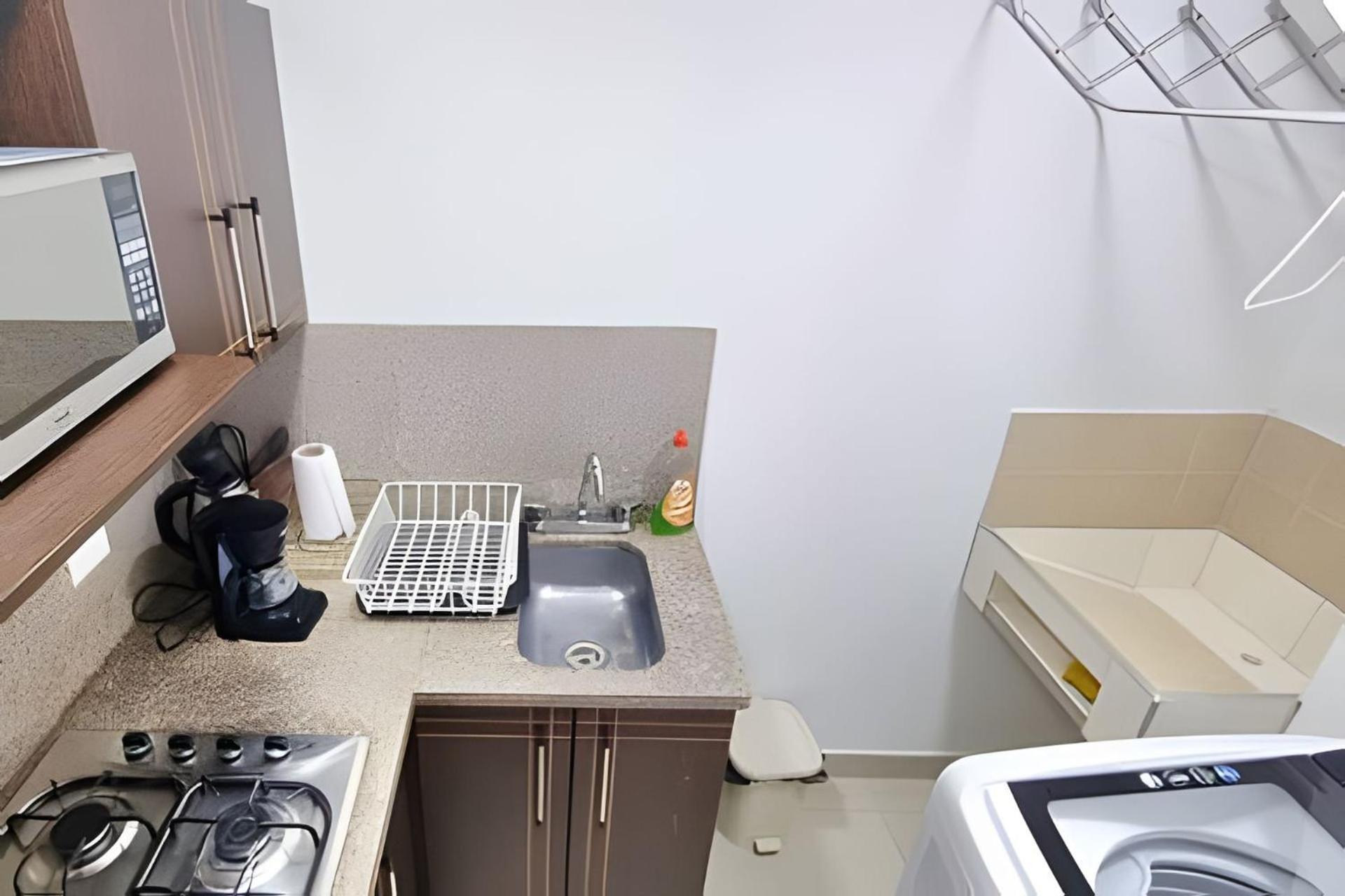 Apartment Ed Santo Tomas Laureles Medellin *