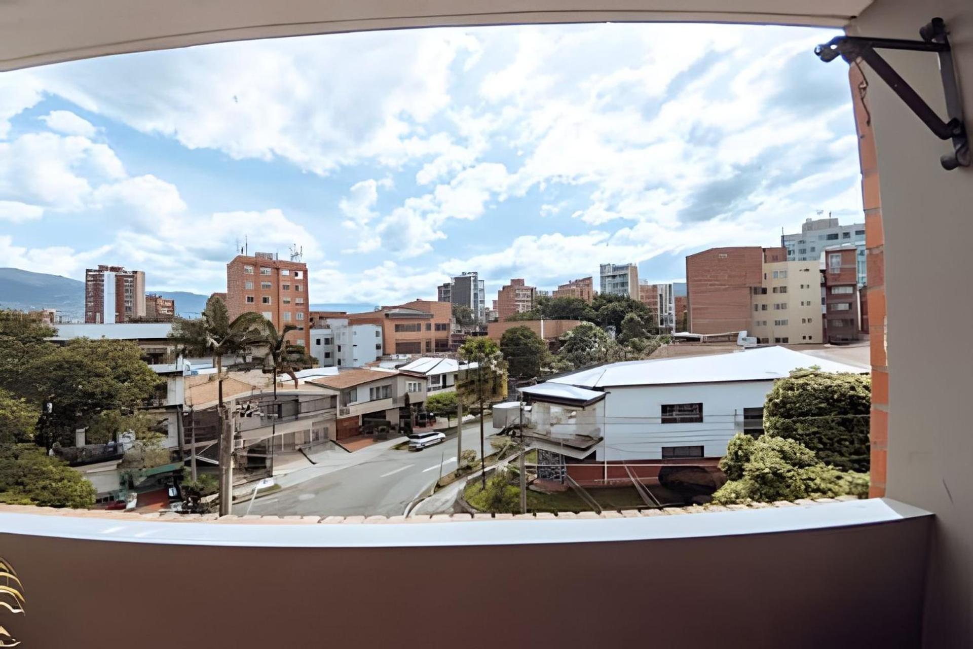 Apartment Ed Santo Tomas Laureles Medellin Medellin