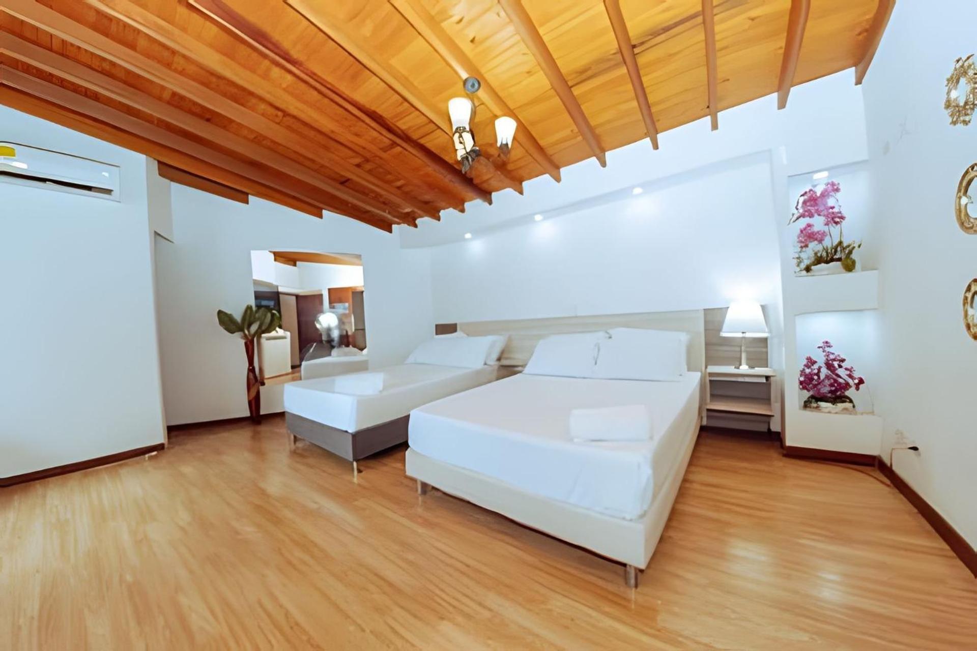 Apartment Ed Santo Tomas Laureles Medellin