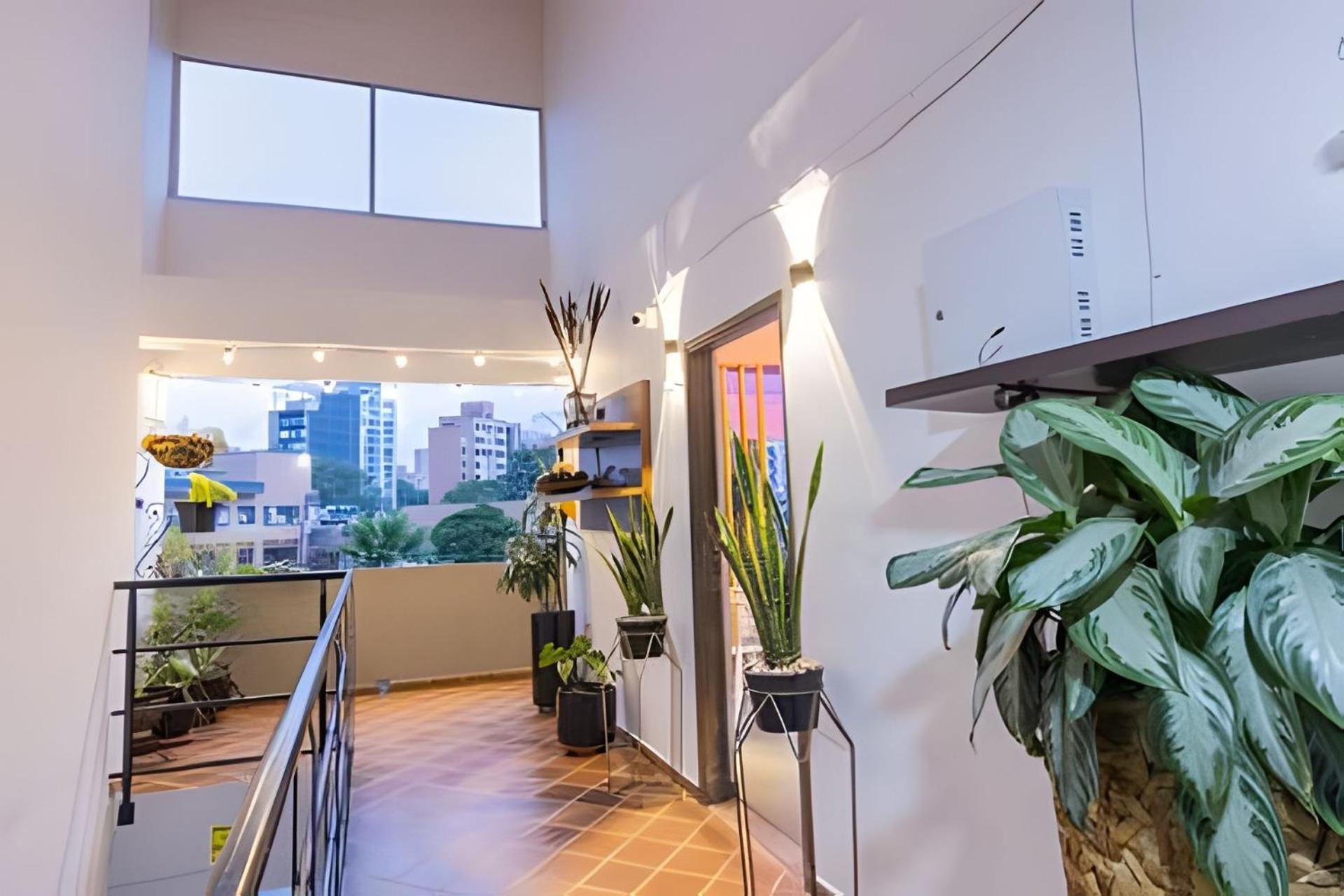 Ed Santo Tomas Laureles Medellin Apartment