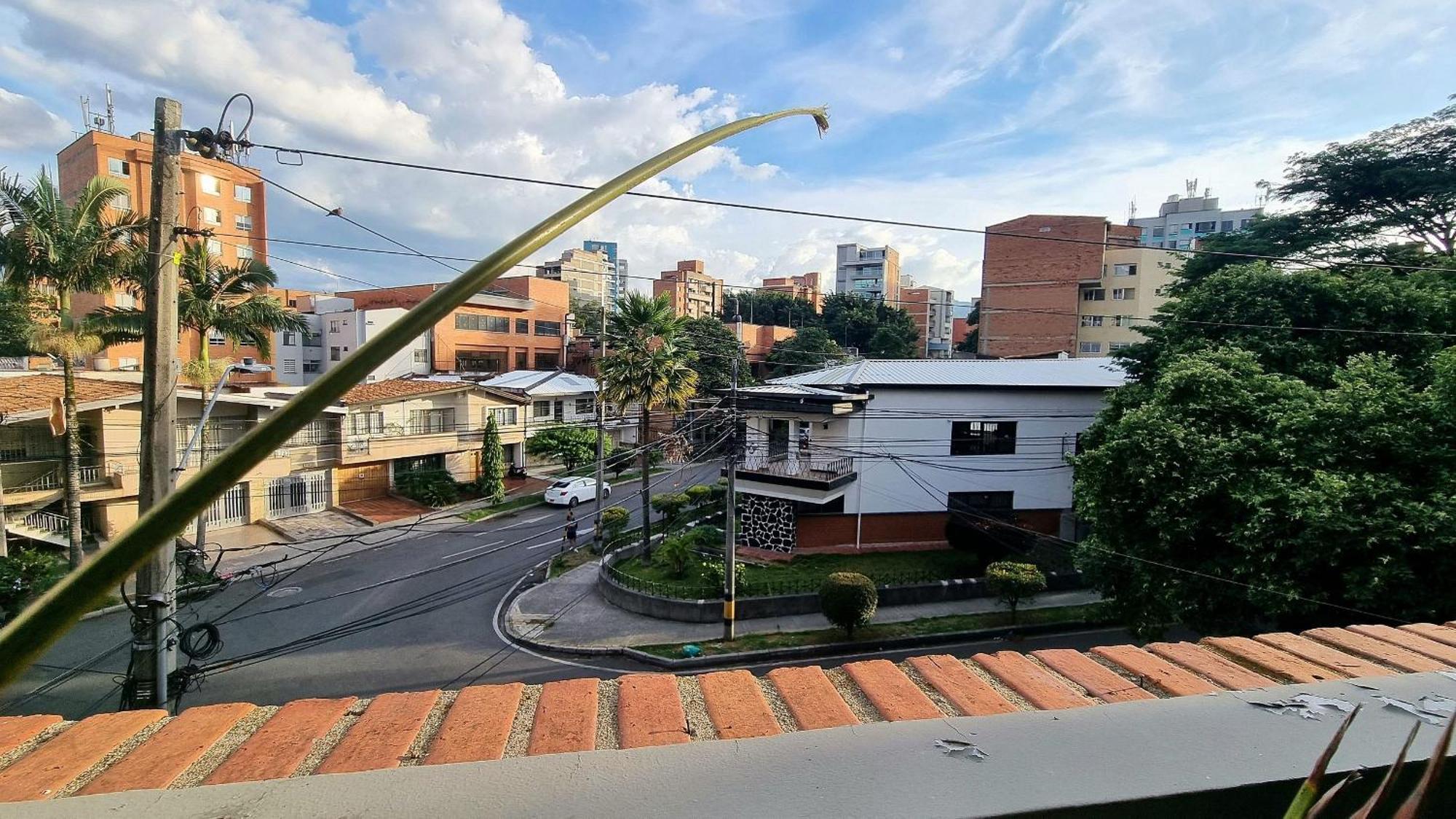 Ed Santo Tomas Laureles Medellin * Medellin