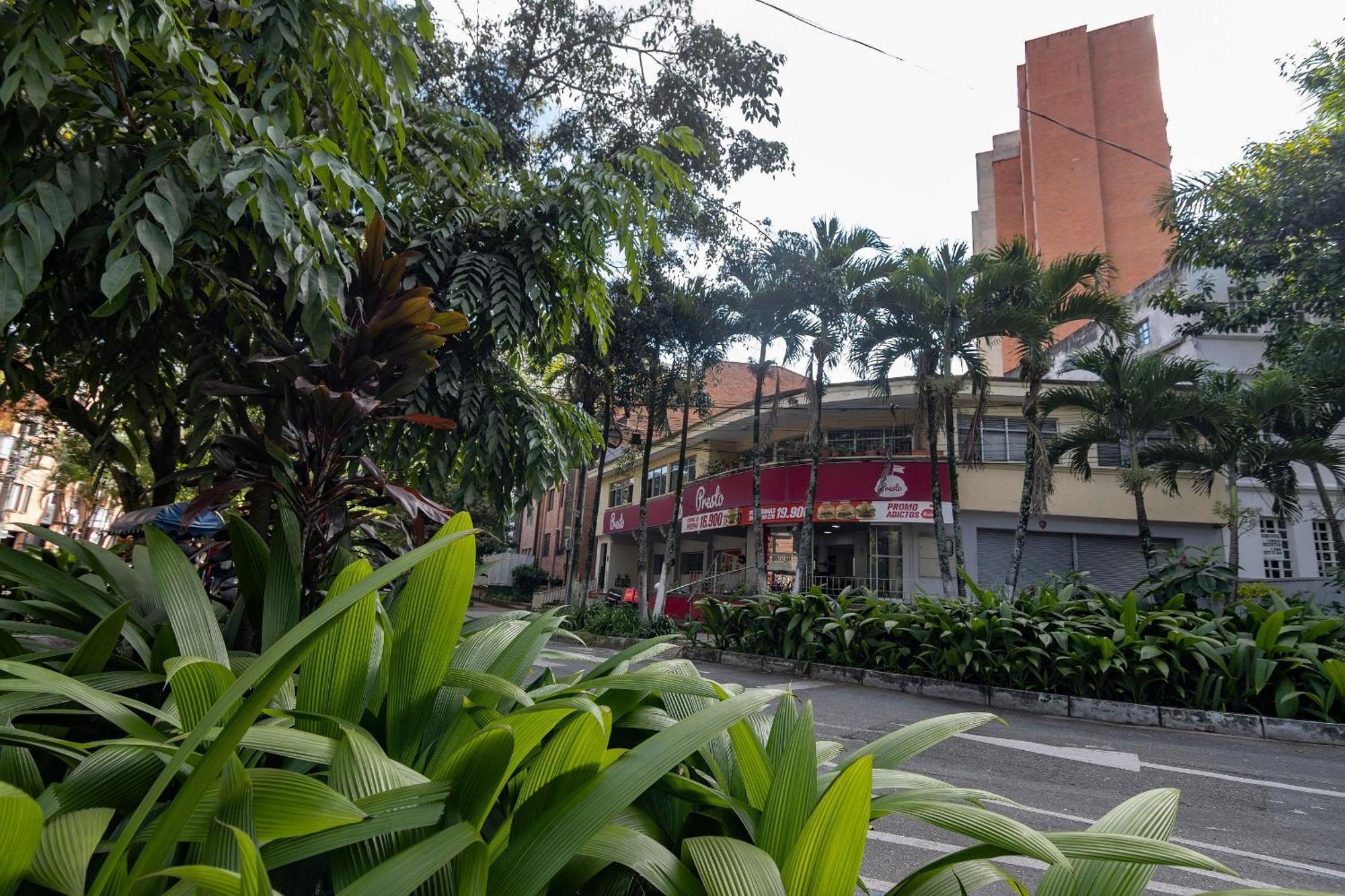 Ed Santo Tomas Laureles Medellin Apartment *
