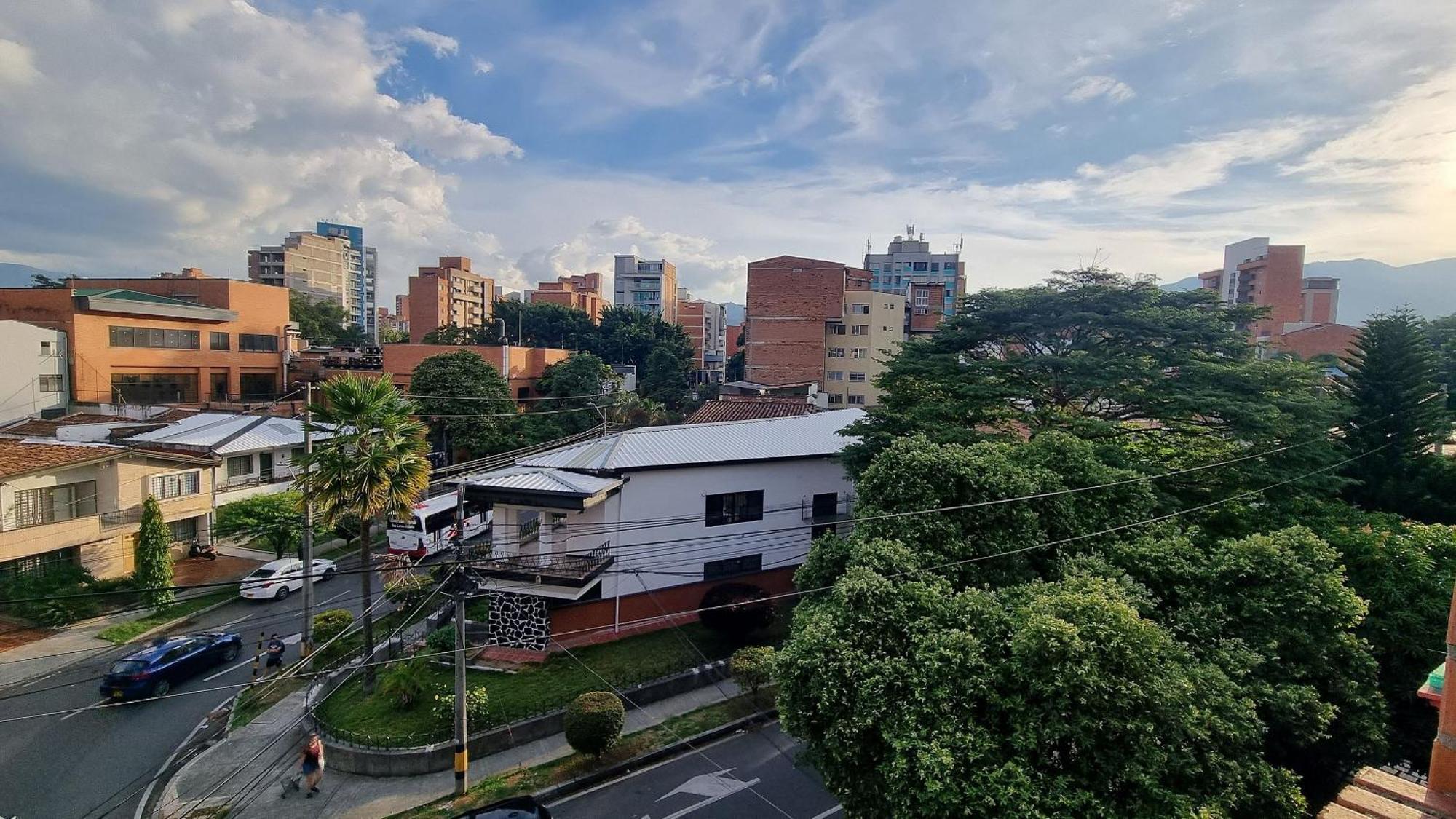 Ed Santo Tomas Laureles Medellin Medellin